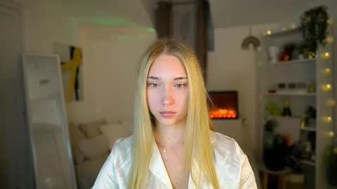 Snapshot of milabunny1 chatting on 02-12-26, 02:23 MilaBunny1 online show from 02-12-26, 02:23