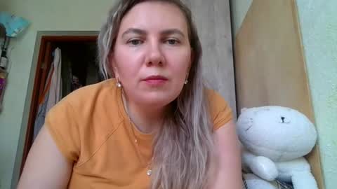 Snapshot of milacristalle chatting on 08-02-26, 07:18 milacristalle online show from 08-02-26, 07:18