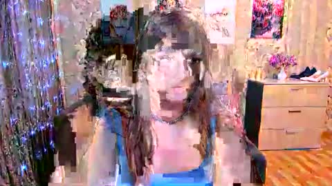 Snapshot of miladaisen chatting on 10-19-25, 10:49 MilaDaisen online show from 10-19-25, 10:49