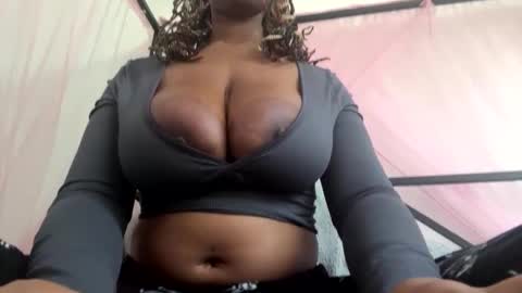 Snapshot of miladreama chatting on 10-09-25, 04:05 Miladreama online show from 10-09-25, 04:05