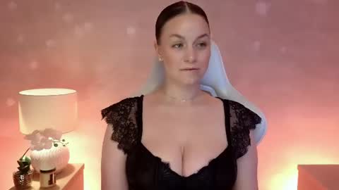 Mila Fleur online show from 07-04-26, 02:56