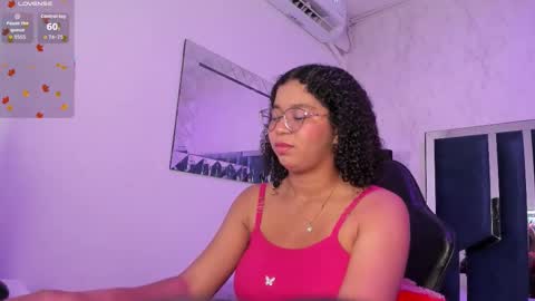 Milenna online show from 10-13-25, 04:23