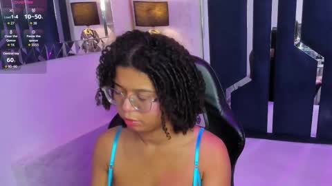 Snapshot of milahall__ chatting on 02-21-26, 04:24 Milenna online show from 02-21-26, 04:24