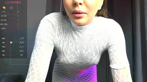 Snapshot of milalewi chatting on 06-01-26, 12:12 MilaLewi online show from 06-01-26, 12:12