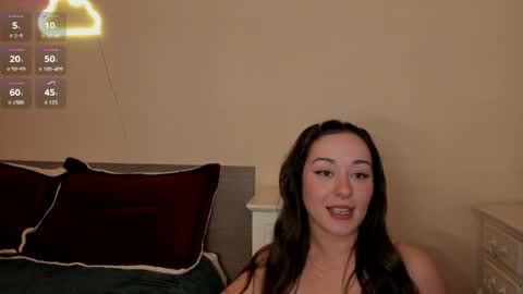 Snapshot of milamaee chatting on 04-02-26, 01:03 Mila Mae online show from 04-02-26, 01:03
