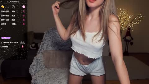 Snapshot of milamurrr_ chatting on 01-09-25, 01:13 Milana online show from 01-09-25, 01:13