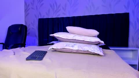 Daphne online show from 02-27-26, 05:35