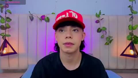 Snapshot of milan_zapata chatting on 06-11-26, 02:53 MILAN online show from 06-11-26, 02:53