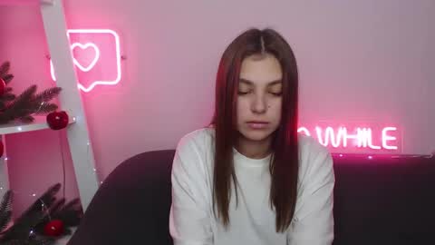 milanaangelas online show from 12-21-24, 10:50