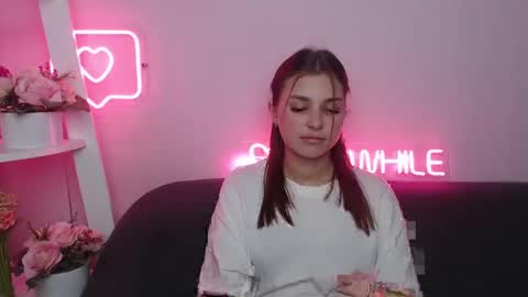 milanaangelas online show from 01-10-25, 06:09
