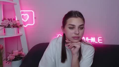 milanaangelas online show from 01-17-25, 11:06