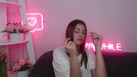 milanaangelas online show from 01-21-25, 11:03