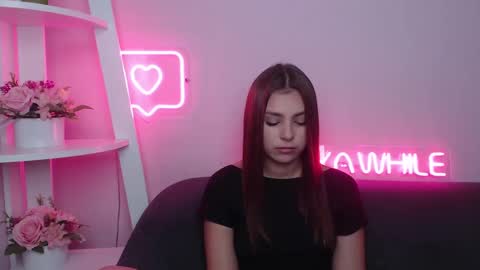 milanaangelas online show from 02-17-25, 05:36