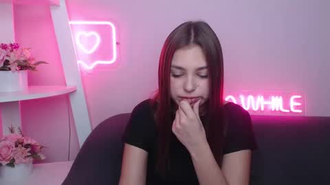 milanaangelas online show from 02-18-25, 06:15