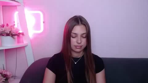 Snapshot of milanaangelas chatting on 07-20-26, 10:39 milanaangelas online show from 07-20-26, 10:39