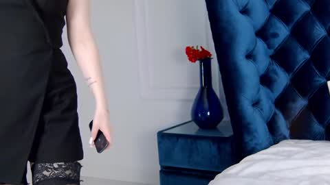 MilanaBalmain online show from 02-09-25, 08:11