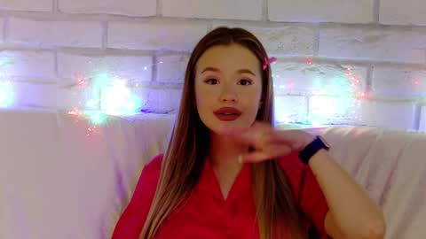 MilanaBalmain online show from 03-05-25, 07:17