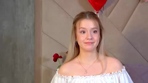 MilanaBalmain online show from 02-20-26, 06:26