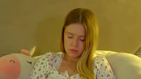 MilanaBalmain online show from 07-14-26, 10:21