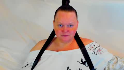 Lana online show from 02-15-25, 05:50