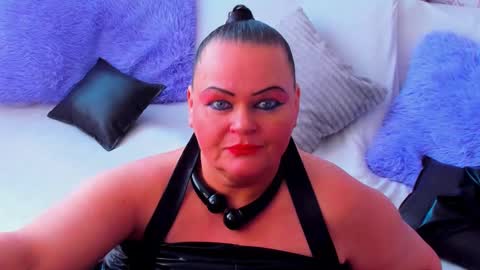 Lana online show from 02-21-25, 10:39