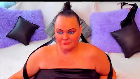 Lana online show from 11-22-25, 08:13