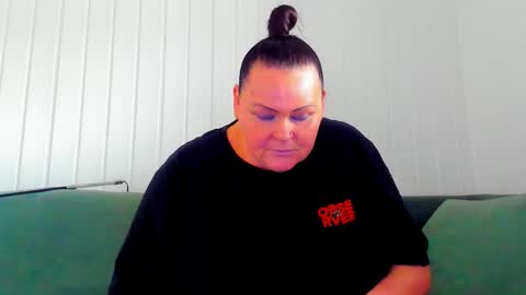 Snapshot of milanabiegert chatting on 03-20-26, 01:05 Lana online show from 03-20-26, 01:05