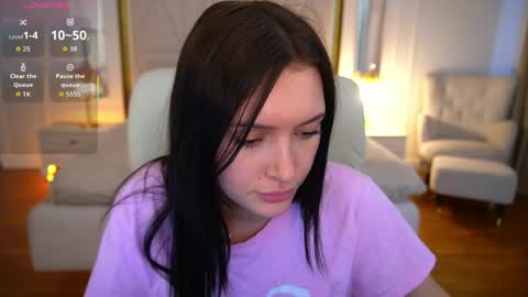 Snapshot of milanamusee chatting on 04-27-26, 01:20 Milana online show from 04-27-26, 01:20