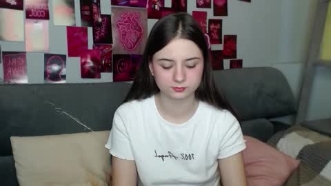 milanaroz online show from 10-24-25, 05:37