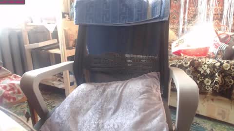 Luna-- link in bio online show from 01-12-25, 10:23