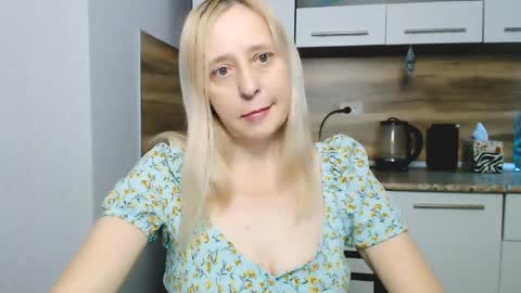 Milena online show from 12-27-24, 04:36