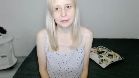 Milena online show from 02-28-25, 03:48