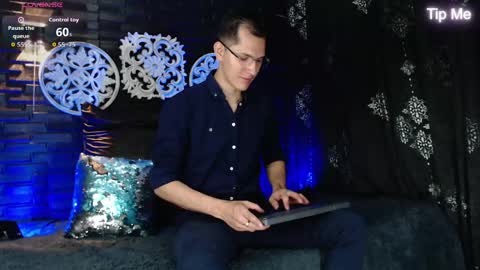 milandavid1 online show from 05-02-26, 05:29
