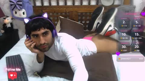 Snapshot of milanzaire chatting on 03-01-25, 03:21 milanzaire online show from 03-01-25, 03:21