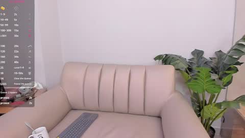 Sexy Mila  online show from 06-05-26, 01:17