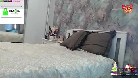 Snapshot of milarunis chatting on 12-18-25, 05:24 Delicious Pussy online show from 12-18-25, 05:24