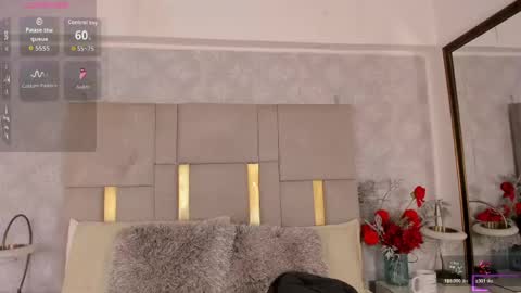 Snapshot of milasaenz1 chatting on 05-29-26, 12:25 Cami online show from 05-29-26, 12:25
