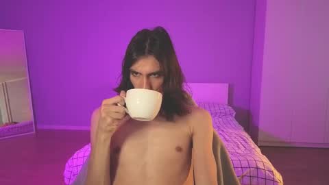 Mila online show from 09-21-25, 12:40