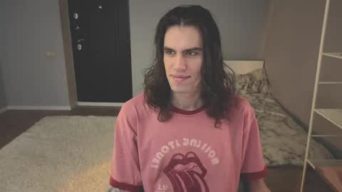 Mila online show from 04-21-26, 12:33