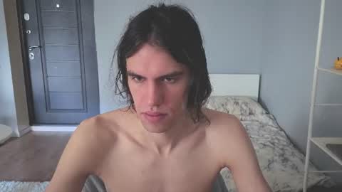 Snapshot of milaslovv chatting on 06-25-26, 07:02 Mila online show from 06-25-26, 07:02