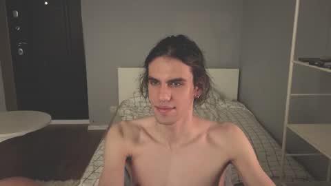 Snapshot of milaslovv chatting on 07-18-26, 05:39 Mila online show from 07-18-26, 05:39