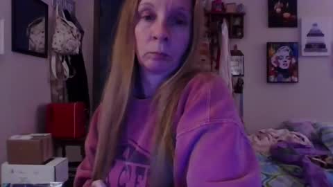 Mila online show from 04-09-26, 01:05