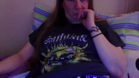 Mila online show from 04-18-26, 04:11