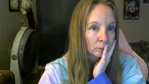 Snapshot of milastoned chatting on 05-03-26, 05:13 Mila online show from 05-03-26, 05:13