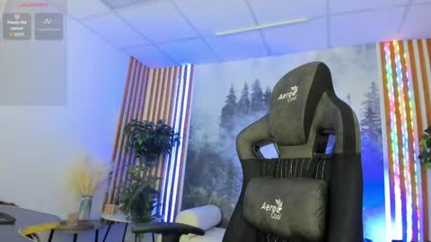 Snapshot of milastoyne chatting on 05-24-26, 08:41 milastoyne online show from 05-24-26, 08:41
