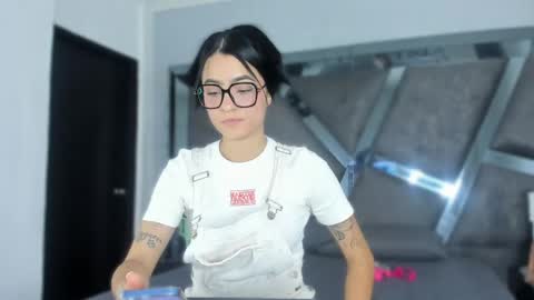Milawink online show from 05-31-26, 07:15