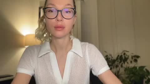 Snapshot of milayah chatting on 05-19-26, 04:24 Mila online show from 05-19-26, 04:24
