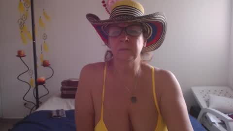 Snapshot of milchanell chatting on 02-20-25, 09:20 milchanell online show from 02-20-25, 09:20