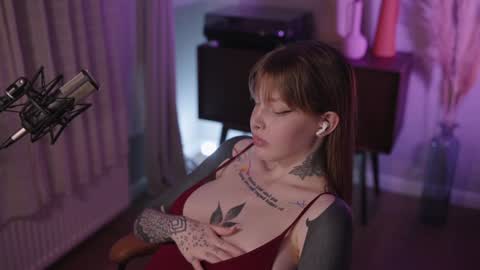 Snapshot of mileeena chatting on 12-02-24, 07:27 M Telegram mamagotachannel online show from 12-02-24, 07:27