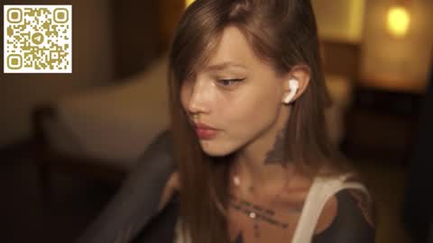 Snapshot of mileeena chatting on 02-14-26, 11:40 M Telegram mamagotachannel online show from 02-14-26, 11:40